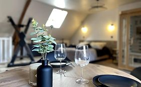 Love Room Le Chalet / Jacuzzi / Sauna